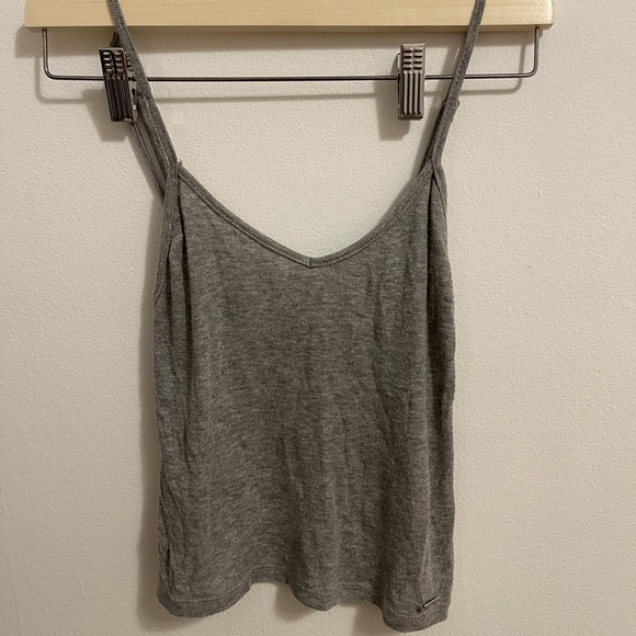 Me to We tank top - Picture 2 of 5